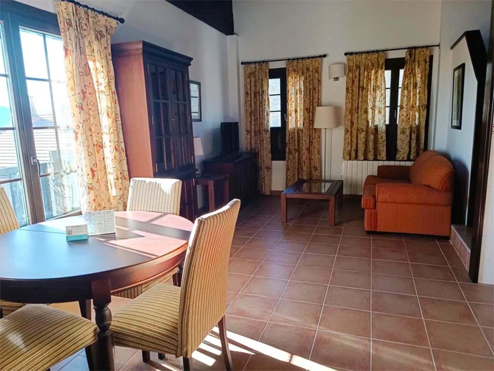 Apartamentos Jaca Badaguas 3000 エクステリア 写真