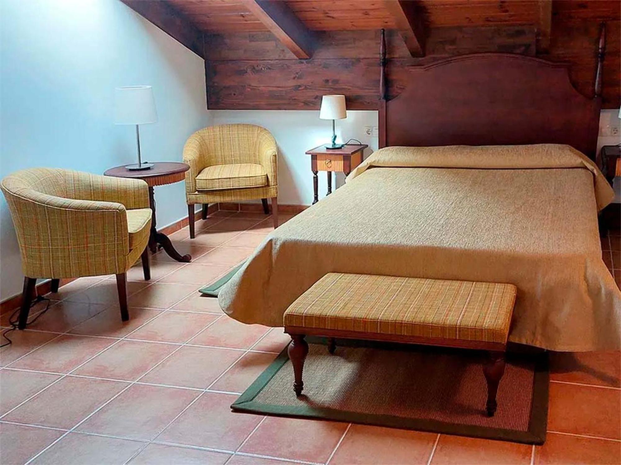 Apartamentos Jaca Badaguas 3000 エクステリア 写真