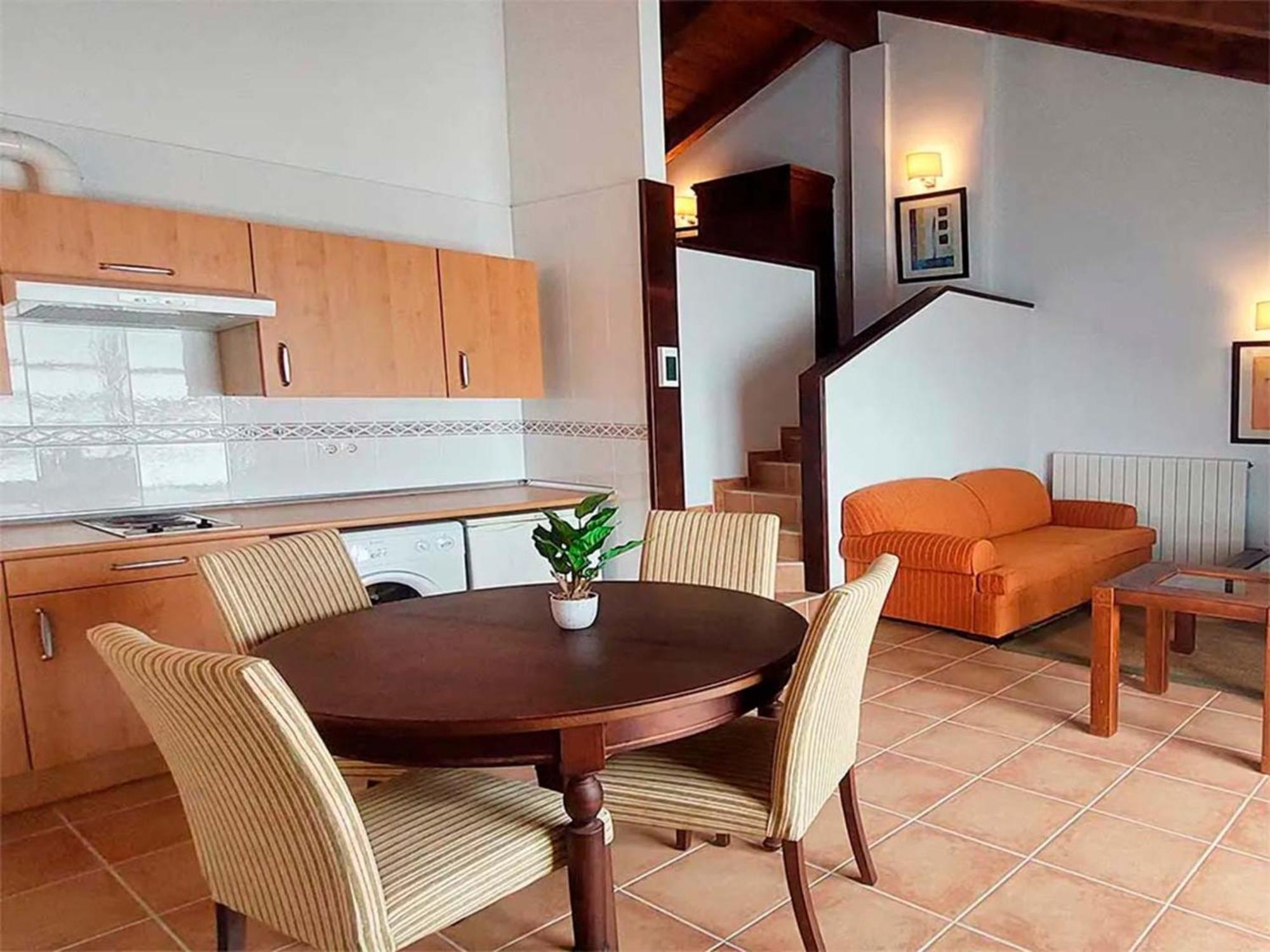 Apartamentos Jaca Badaguas 3000 エクステリア 写真
