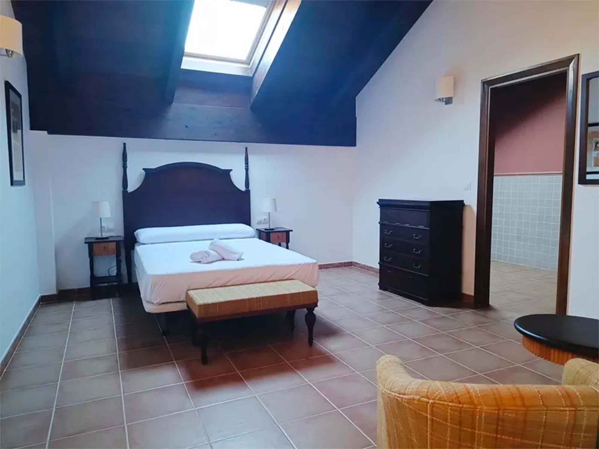 Apartamentos Jaca Badaguas 3000 エクステリア 写真