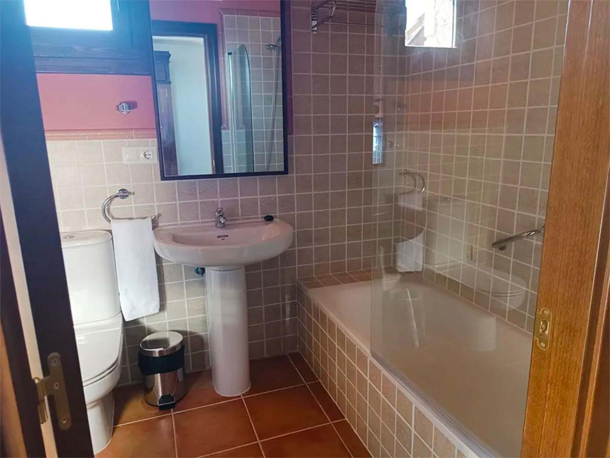 Apartamentos Jaca Badaguas 3000 エクステリア 写真