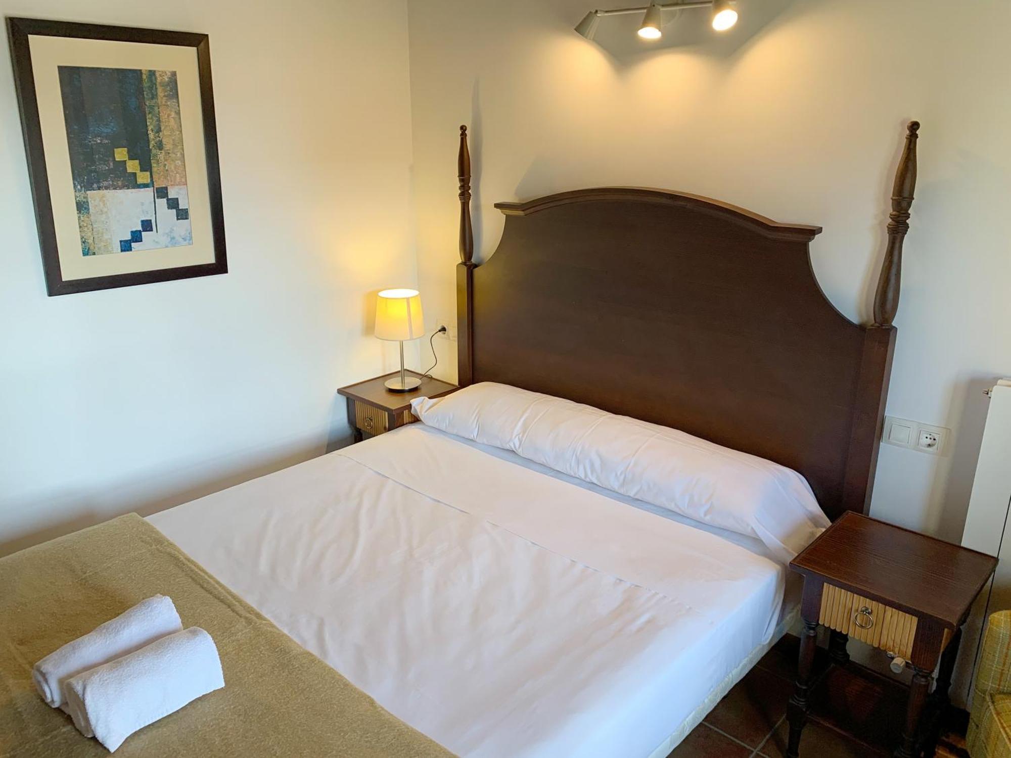 Apartamentos Jaca Badaguas 3000 エクステリア 写真
