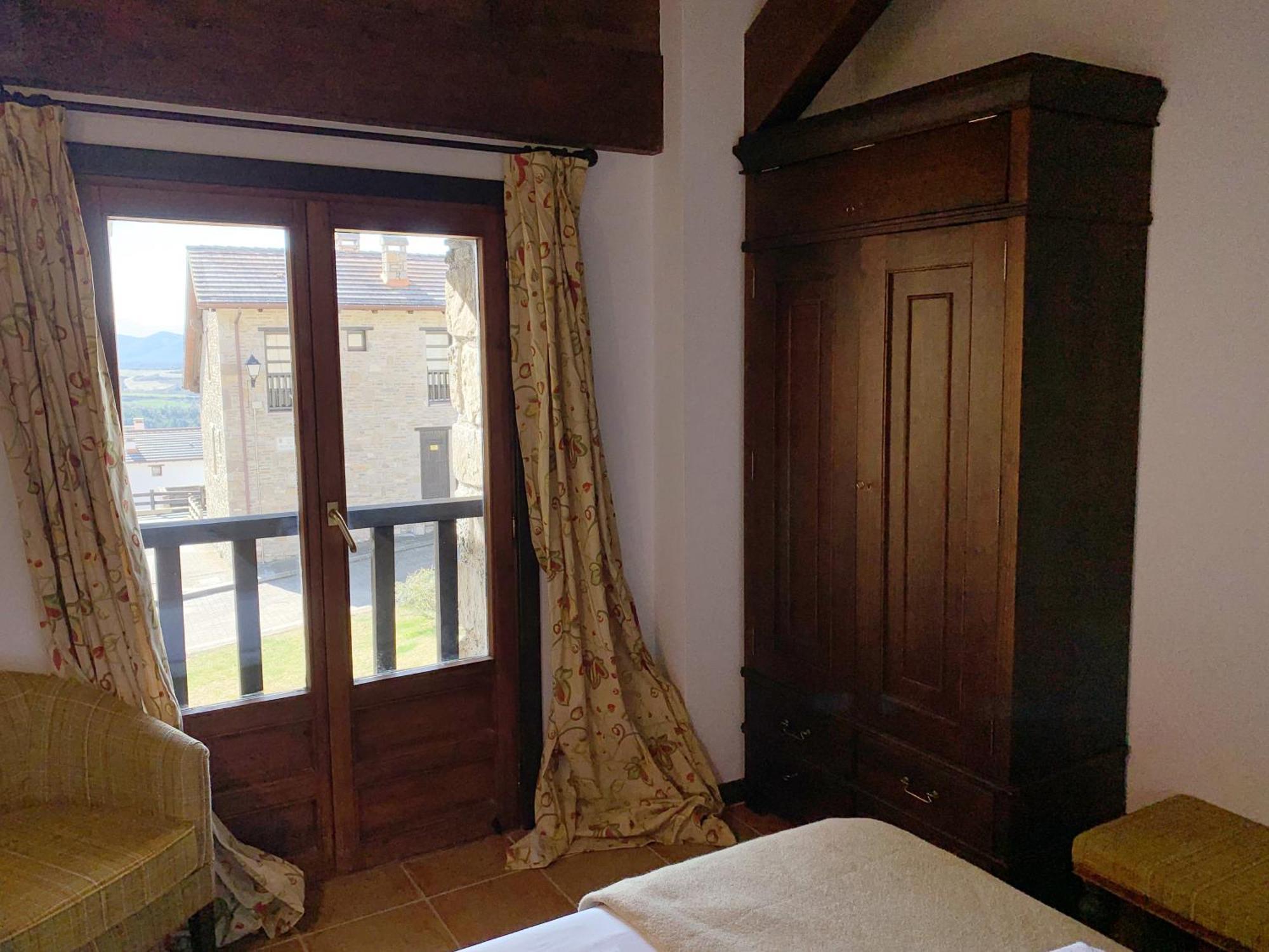 Apartamentos Jaca Badaguas 3000 エクステリア 写真